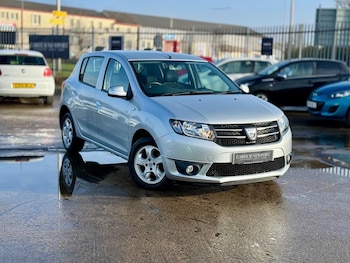 Used Dacia Sandero 2014 for sale - 77511460: Photo