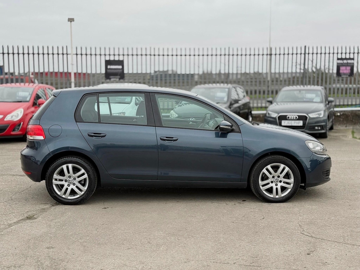 Used Volkswagen Golf 2010 for sale - 77091688: Photo 12