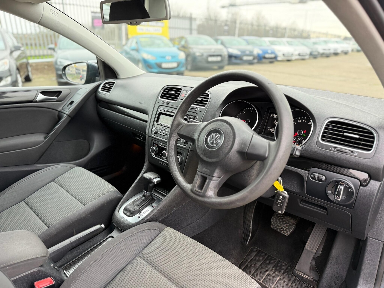 Used Volkswagen Golf 2010 for sale - 77091688: Photo 29