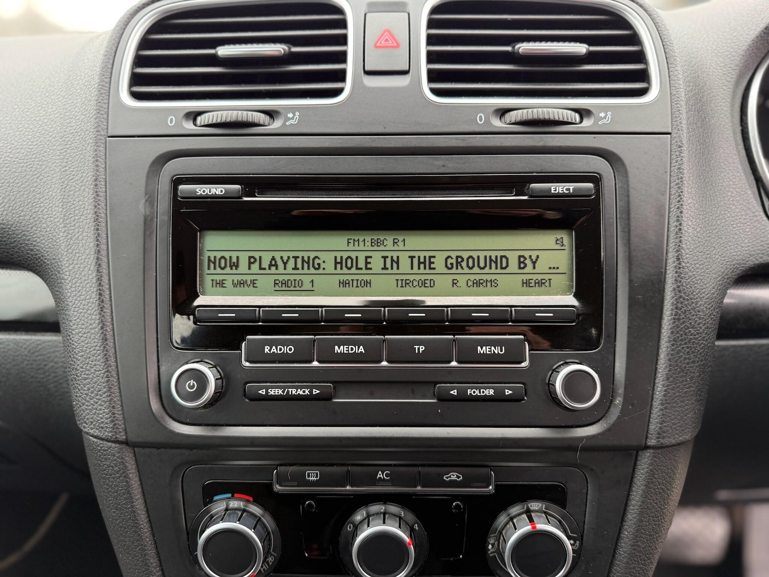 Used Volkswagen Golf 2010 for sale - 77091688: Photo 34