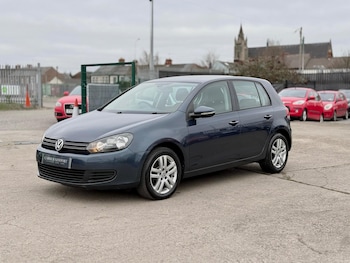 Used Volkswagen Golf 2010 for sale - 77091688: Photo