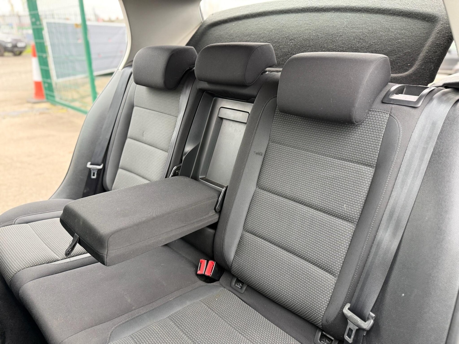 Used Volkswagen Golf 2010 for sale - 77091688: Photo 55