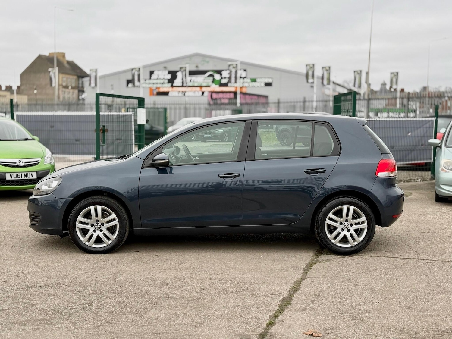 Used Volkswagen Golf 2010 for sale - 77091688: Photo 7