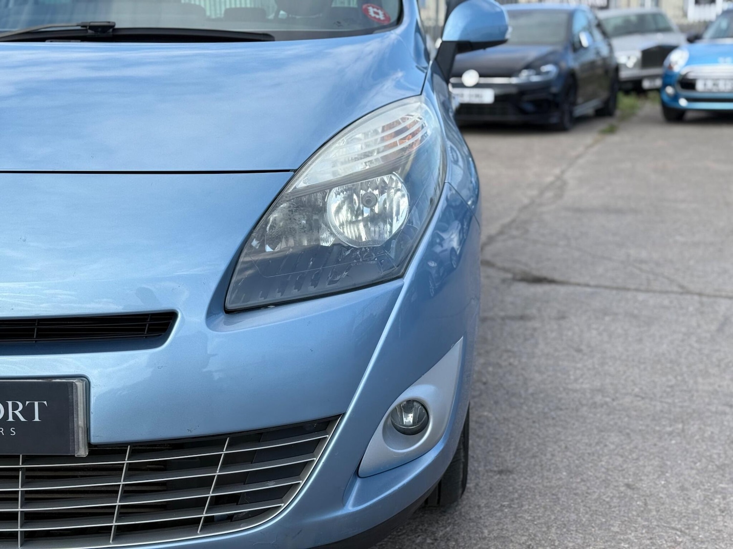 Used Renault Grand Scenic 2011 for sale - 75858141: Photo 18