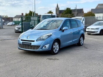 Used Renault Grand Scenic 2011 for sale - 75858141: Photo