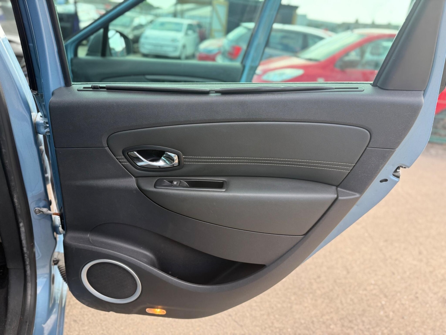 Used Renault Grand Scenic 2011 for sale - 75858141: Photo 49