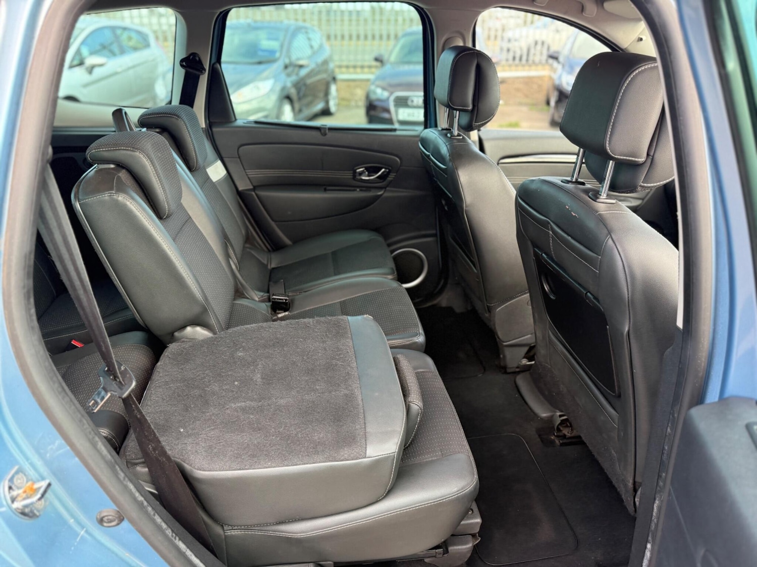 Used Renault Grand Scenic 2011 for sale - 75858141: Photo 58