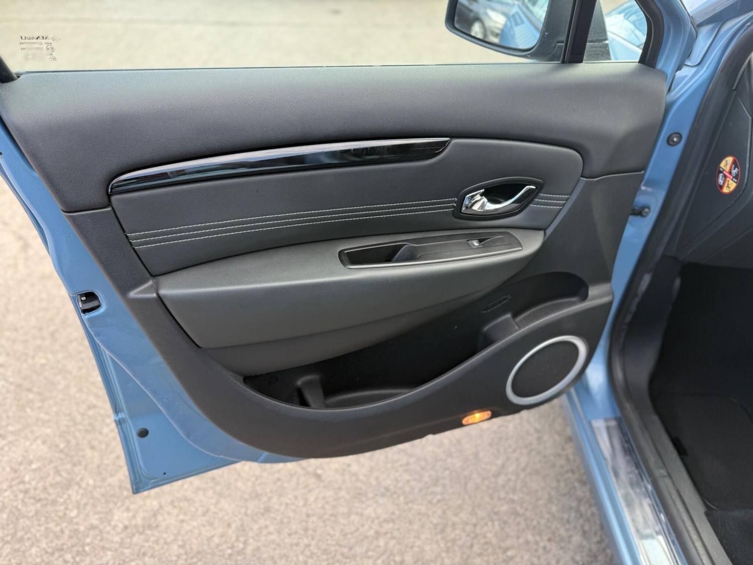 Used Renault Grand Scenic 2011 for sale - 75858141: Photo 74