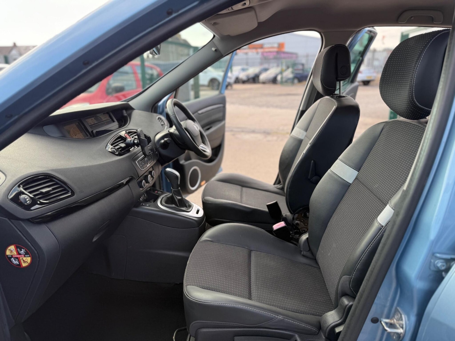 Used Renault Grand Scenic 2011 for sale - 75858141: Photo 75