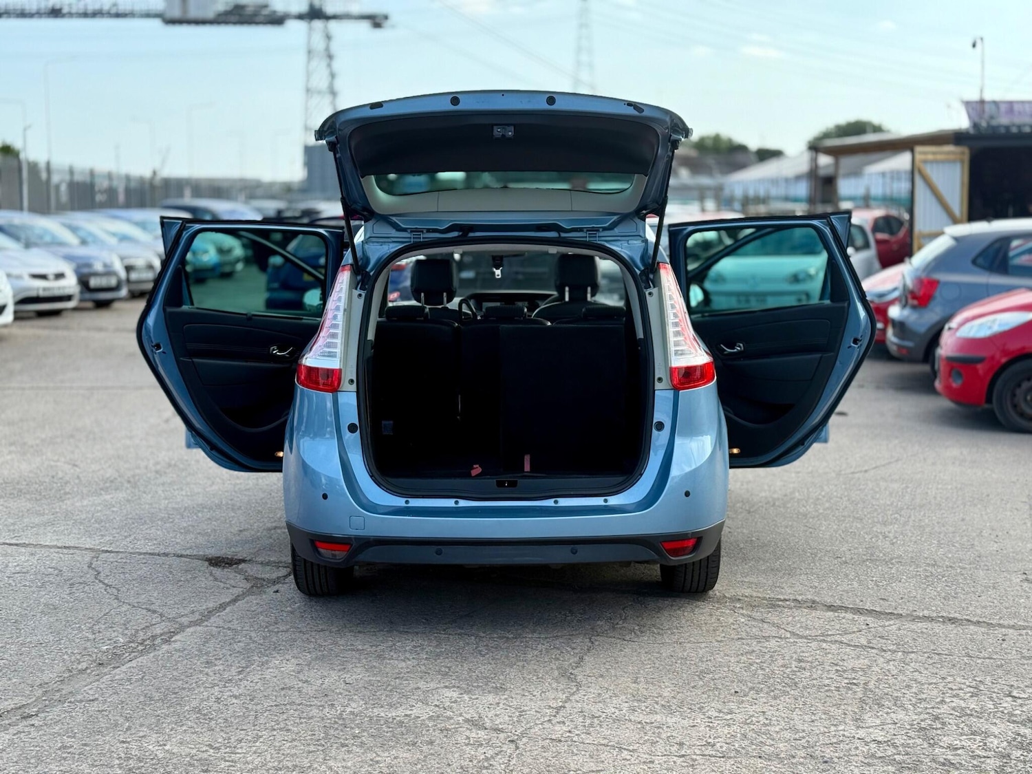 Used Renault Grand Scenic 2011 for sale - 75858141: Photo 80