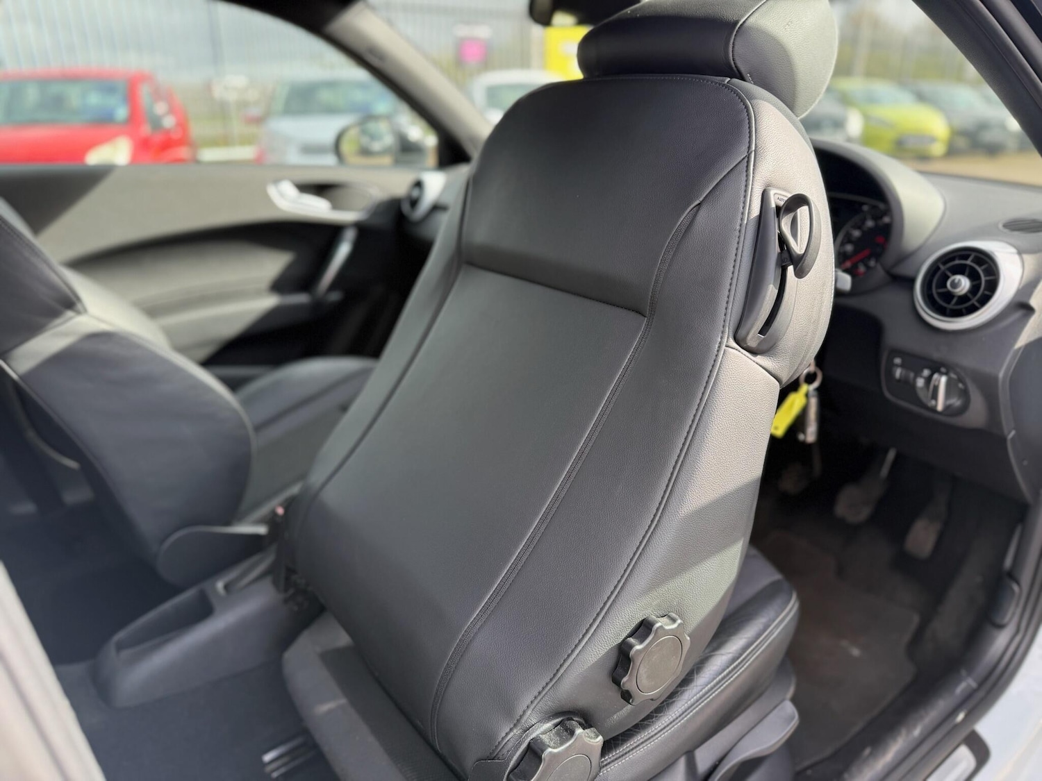 Used Audi A1 2014 for sale - 78047917: Photo 60