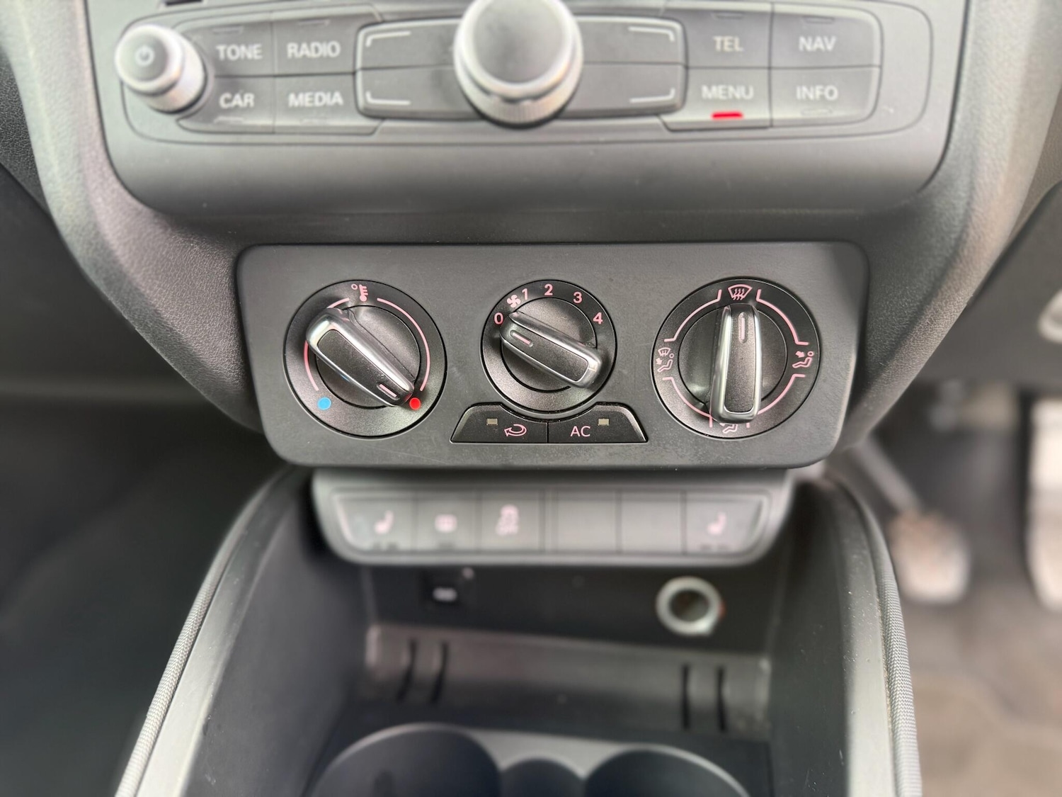 Used Audi A1 2014 for sale - 78047917: Photo 69