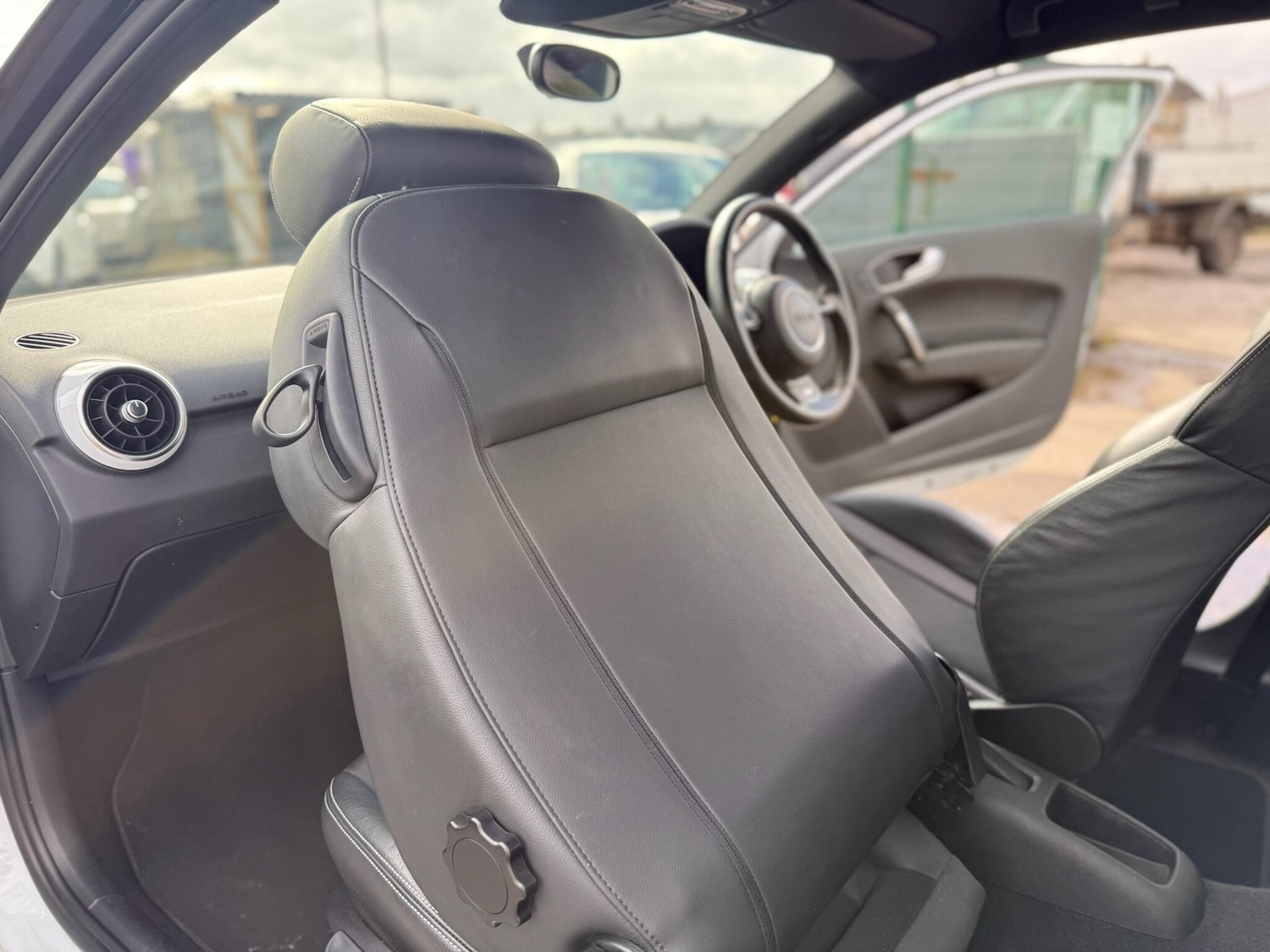 Used Audi A1 2014 for sale - 78047917: Photo 72