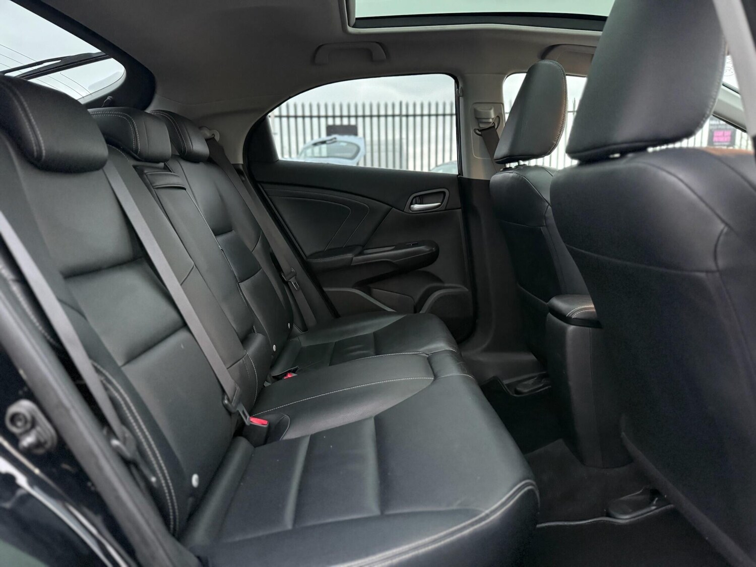 Used Honda Civic 2015 for sale - 77479320: Photo 29