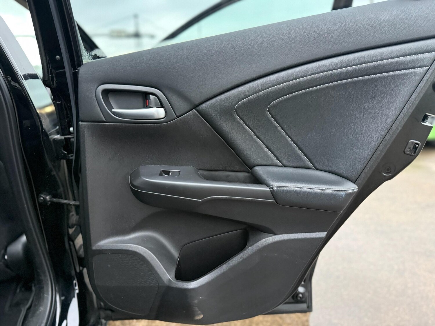 Used Honda Civic 2015 for sale - 77479320: Photo 40