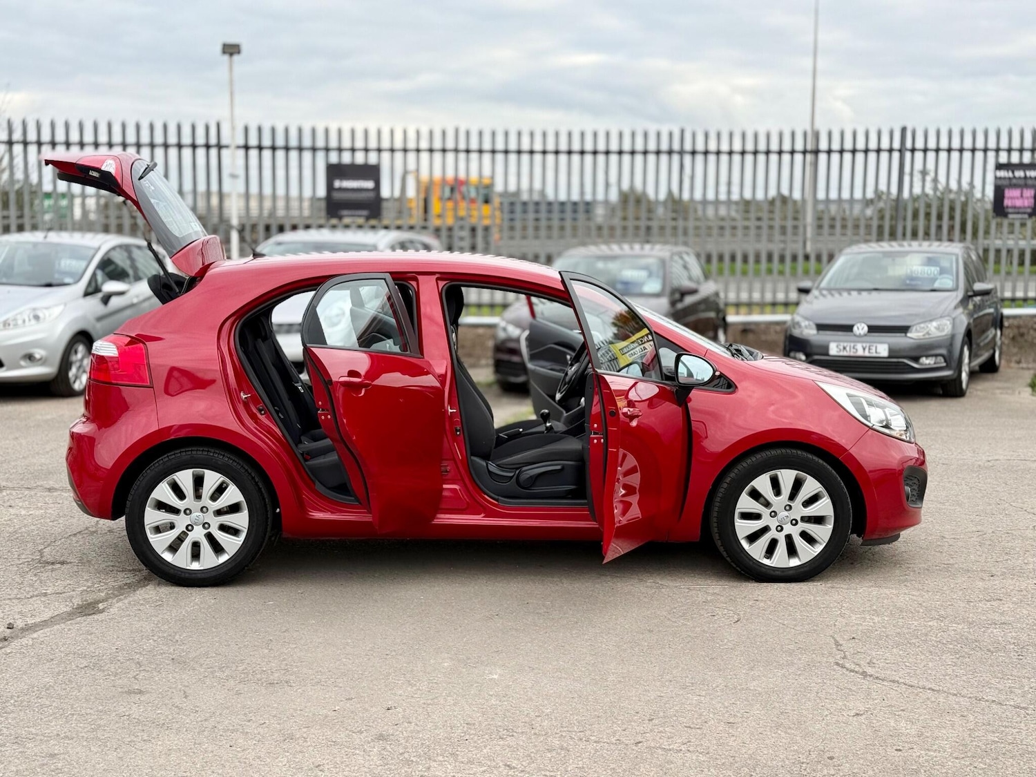 Used Kia Rio 2015 for sale - 76349736: Photo 71