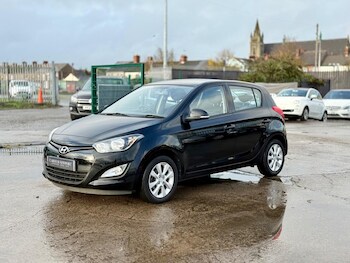 Used Hyundai i20 2014 for sale - 76666611: Photo