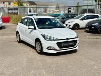 Used Hyundai i20 2016 for sale - 75214364: Photo