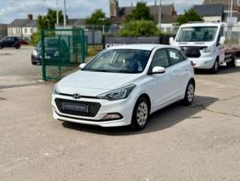 Used Hyundai i20 2016 for sale - 75214364: Photo