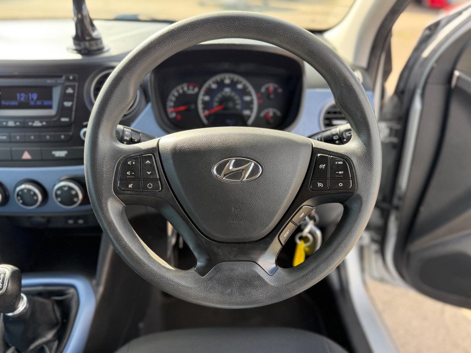 Vehicle 29