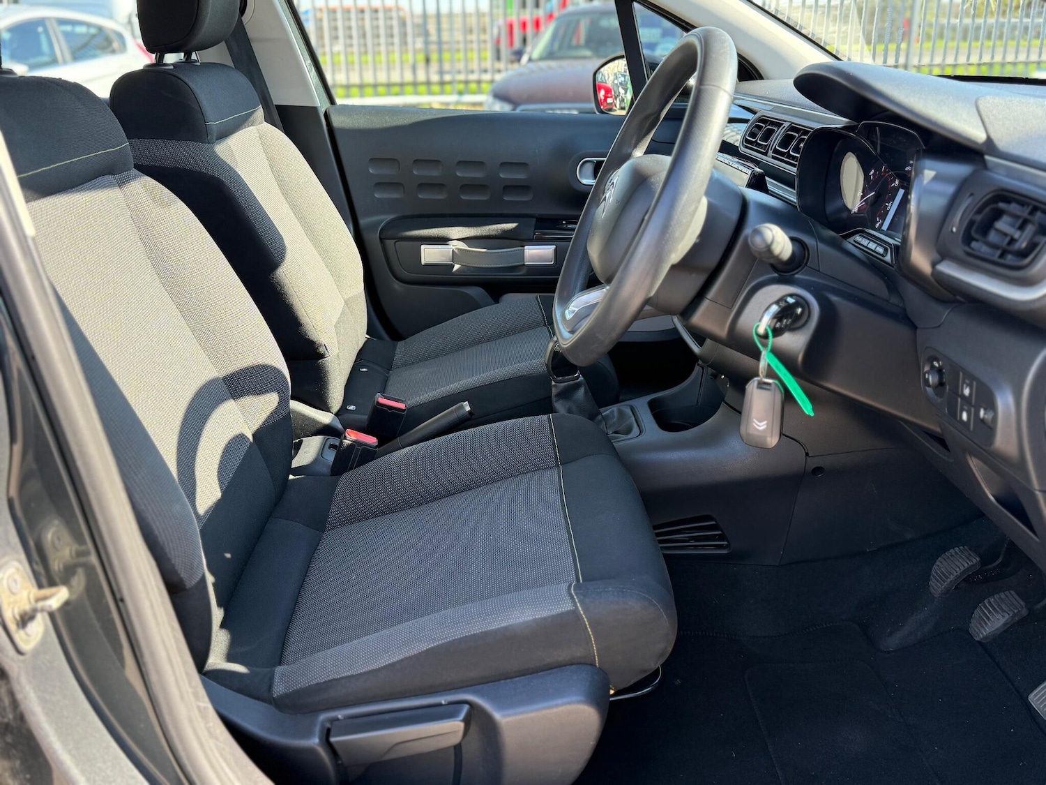 Used Citroen C3 2017 for sale - 76109655: Photo 30