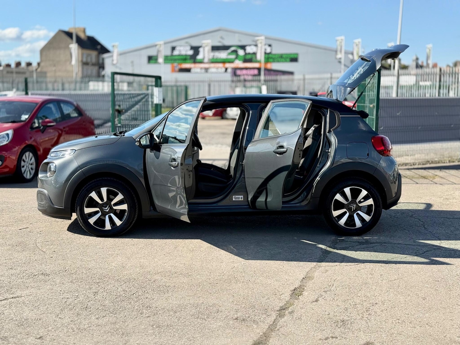 Used Citroen C3 2017 for sale - 76109655: Photo 77