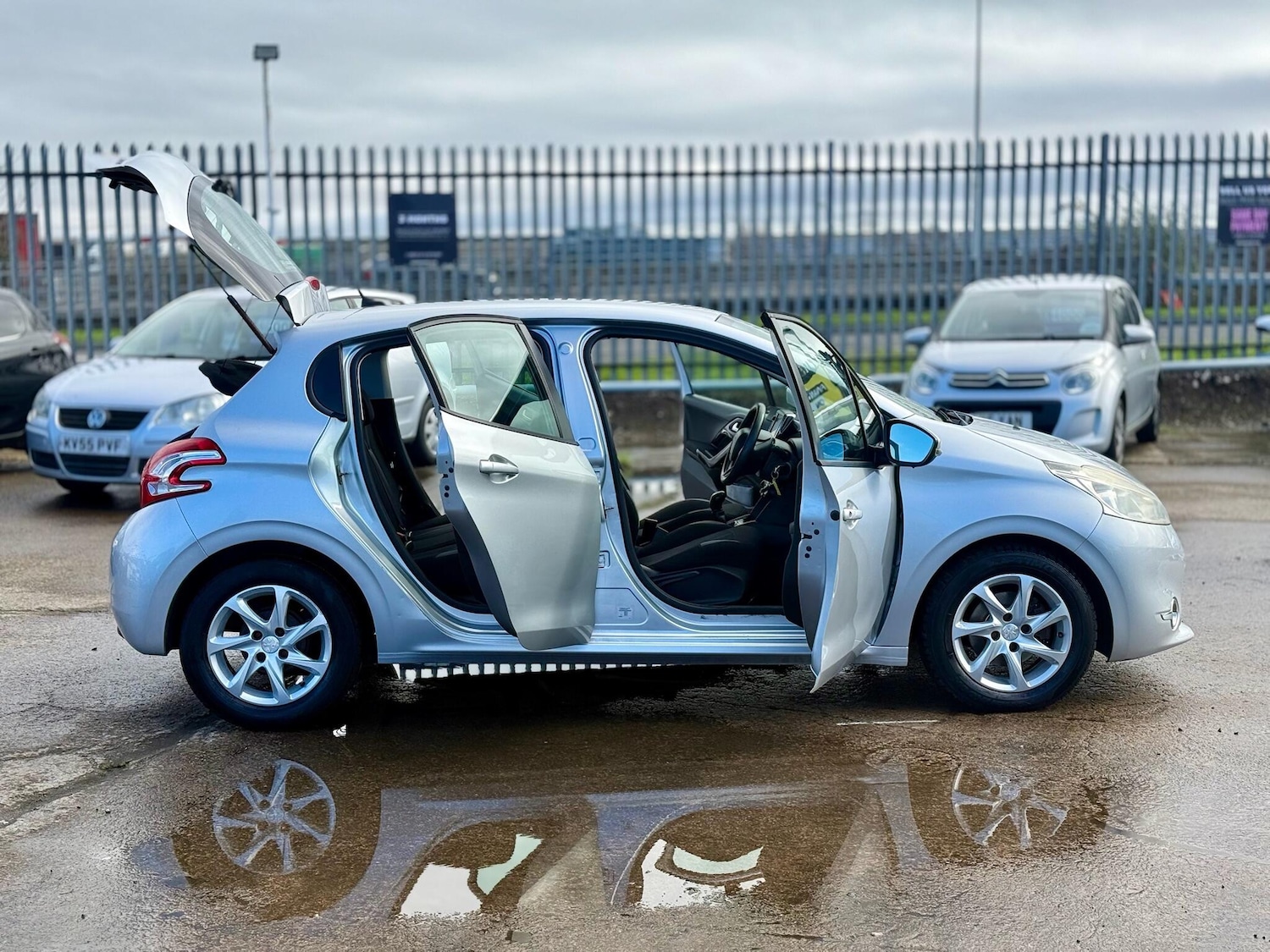 Used Peugeot 208 for sale - 77753748: Photo 15