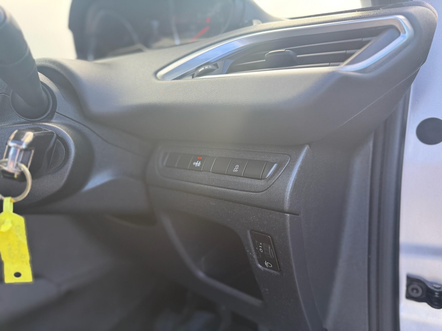 Used Peugeot 208 for sale - 77753748: Photo 18