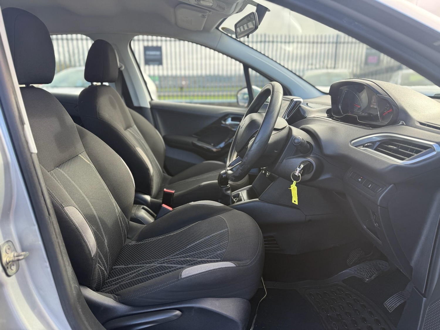 Used Peugeot 208 for sale - 77753748: Photo 33