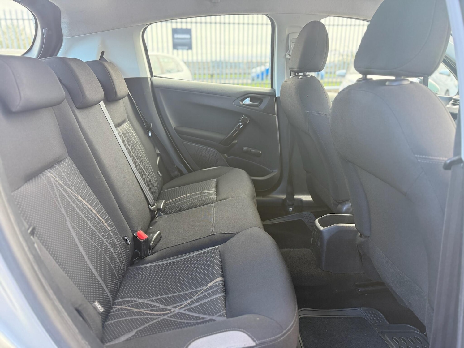 Used Peugeot 208 for sale - 77753748: Photo 35