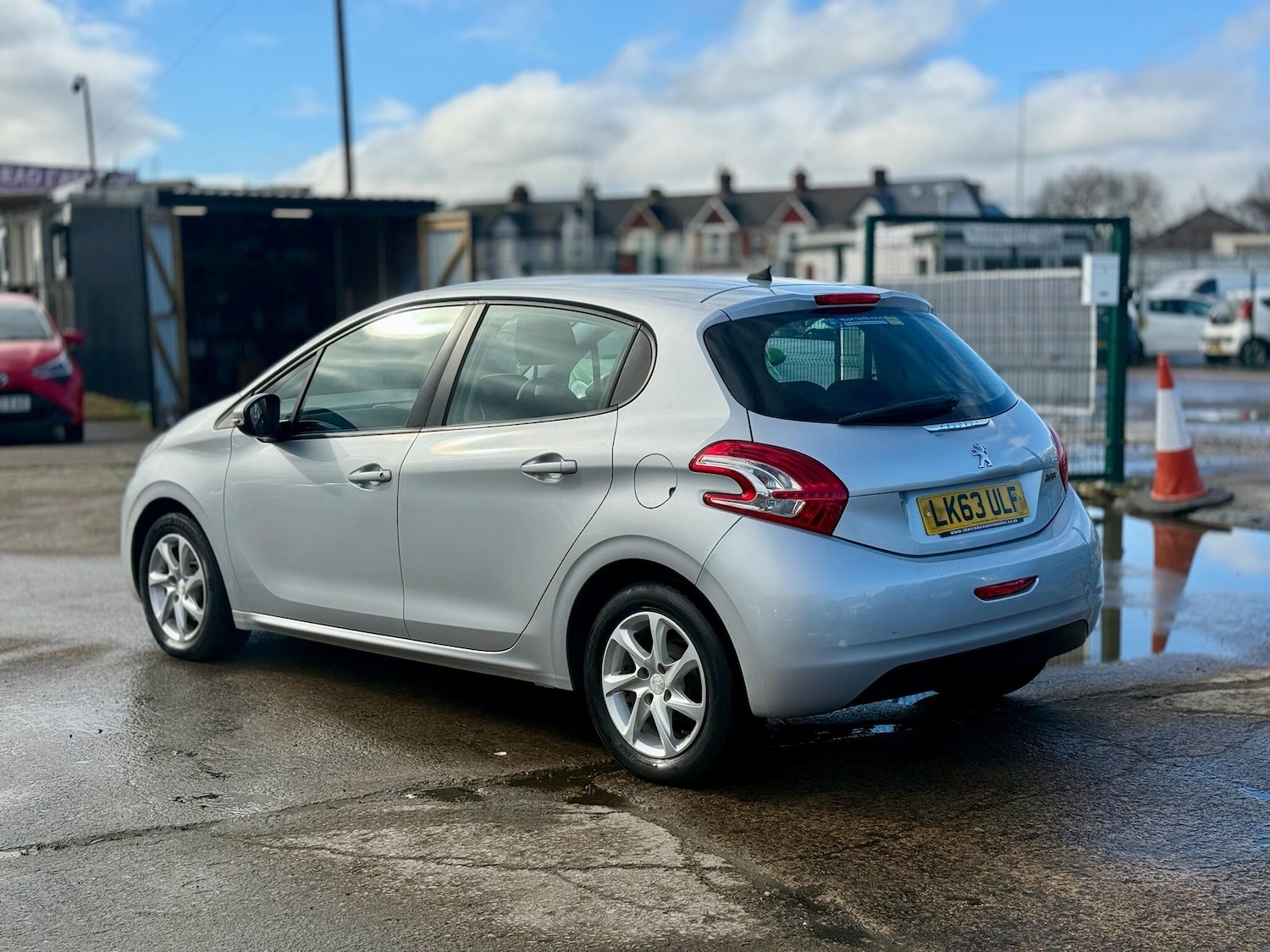 Used Peugeot 208 for sale - 77753748: Photo 5
