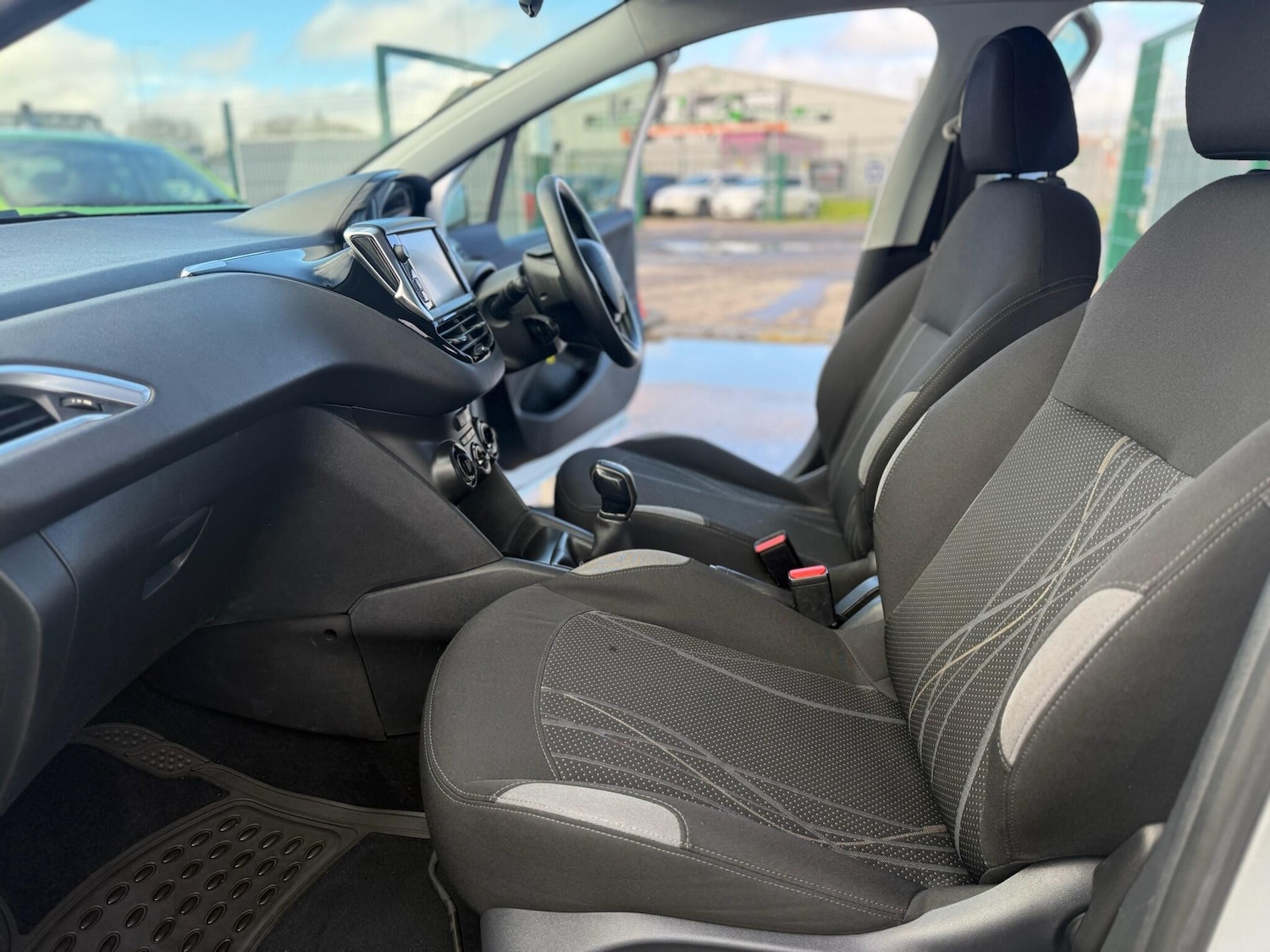 Used Peugeot 208 for sale - 77753748: Photo 70