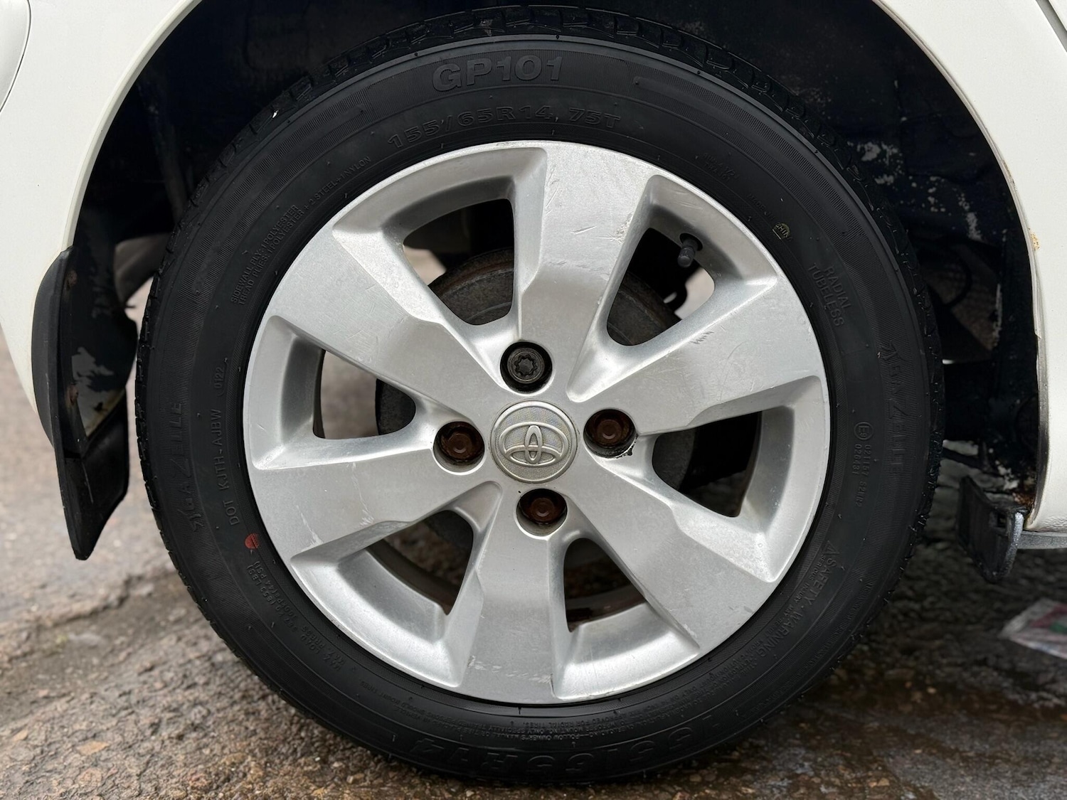 Used Toyota AYGO 2011 for sale - 77633479: Photo 20