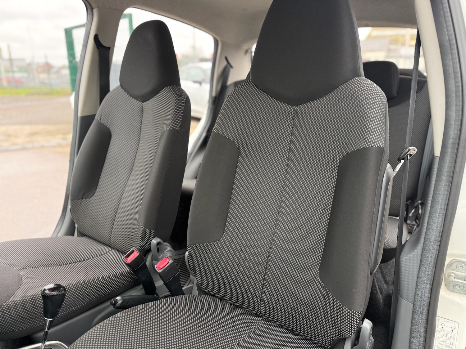 Used Toyota AYGO 2011 for sale - 77633479: Photo 65