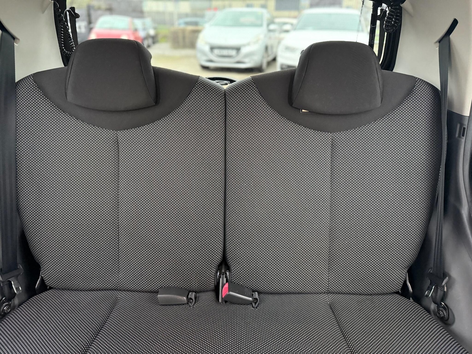 Used Toyota AYGO 2011 for sale - 77633479: Photo 73