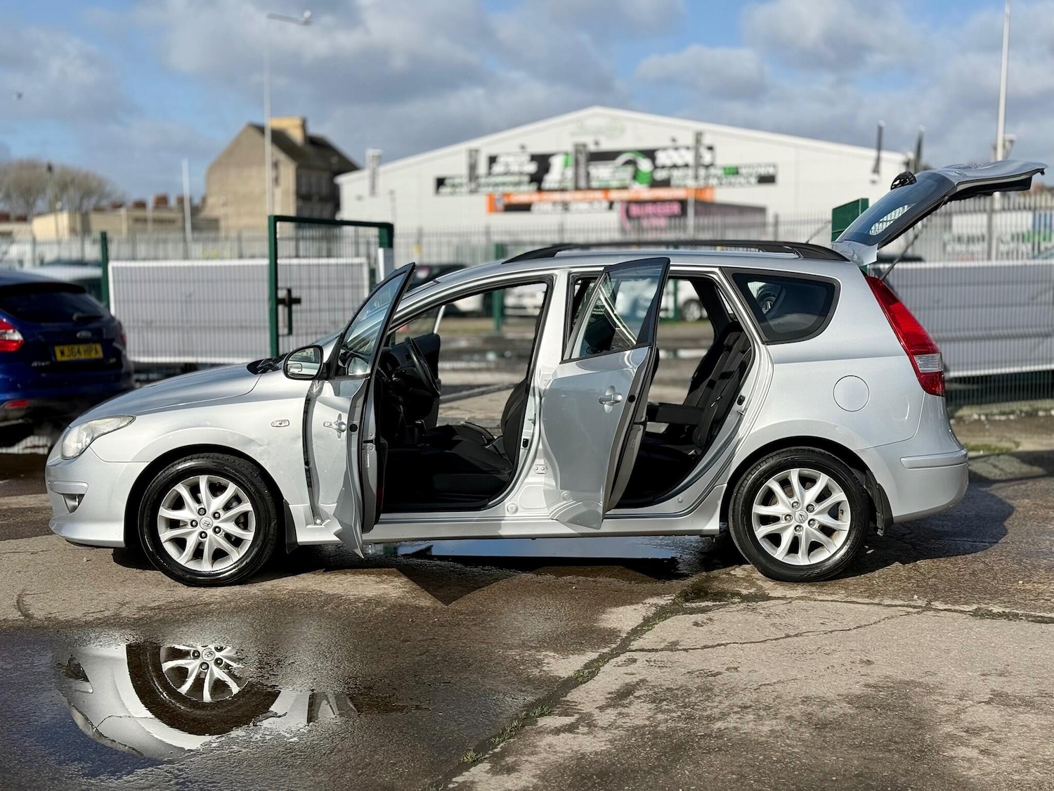 Used Hyundai i30 2011 for sale - 77909400: Photo 10