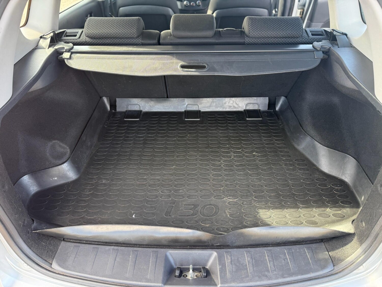 Used Hyundai i30 2011 for sale - 77909400: Photo 60