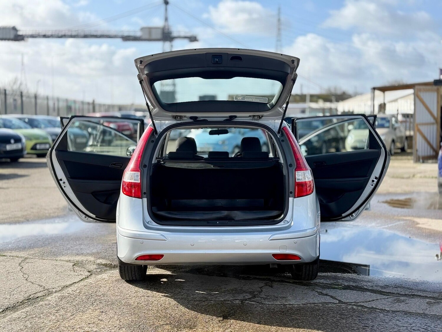 Used Hyundai i30 2011 for sale - 77909400: Photo 61