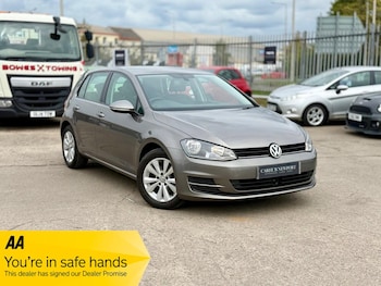 Volkswagen - Golf