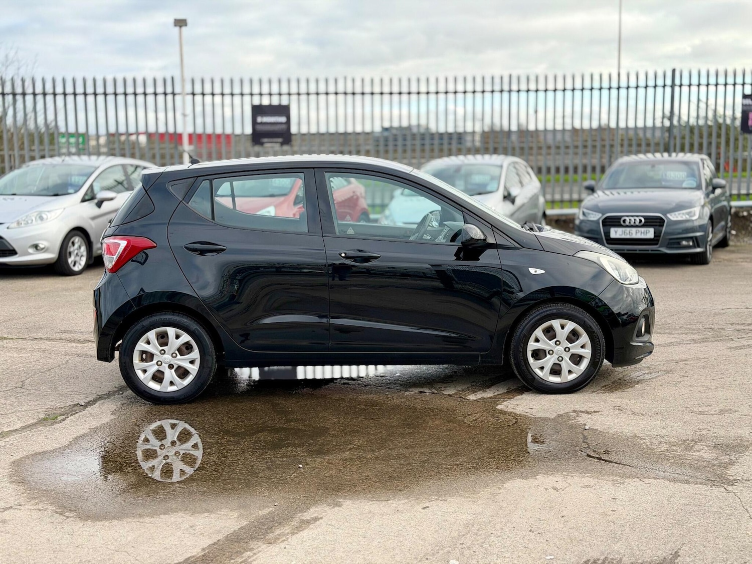 Used Hyundai i10 2014 for sale - 77060187: Photo 10