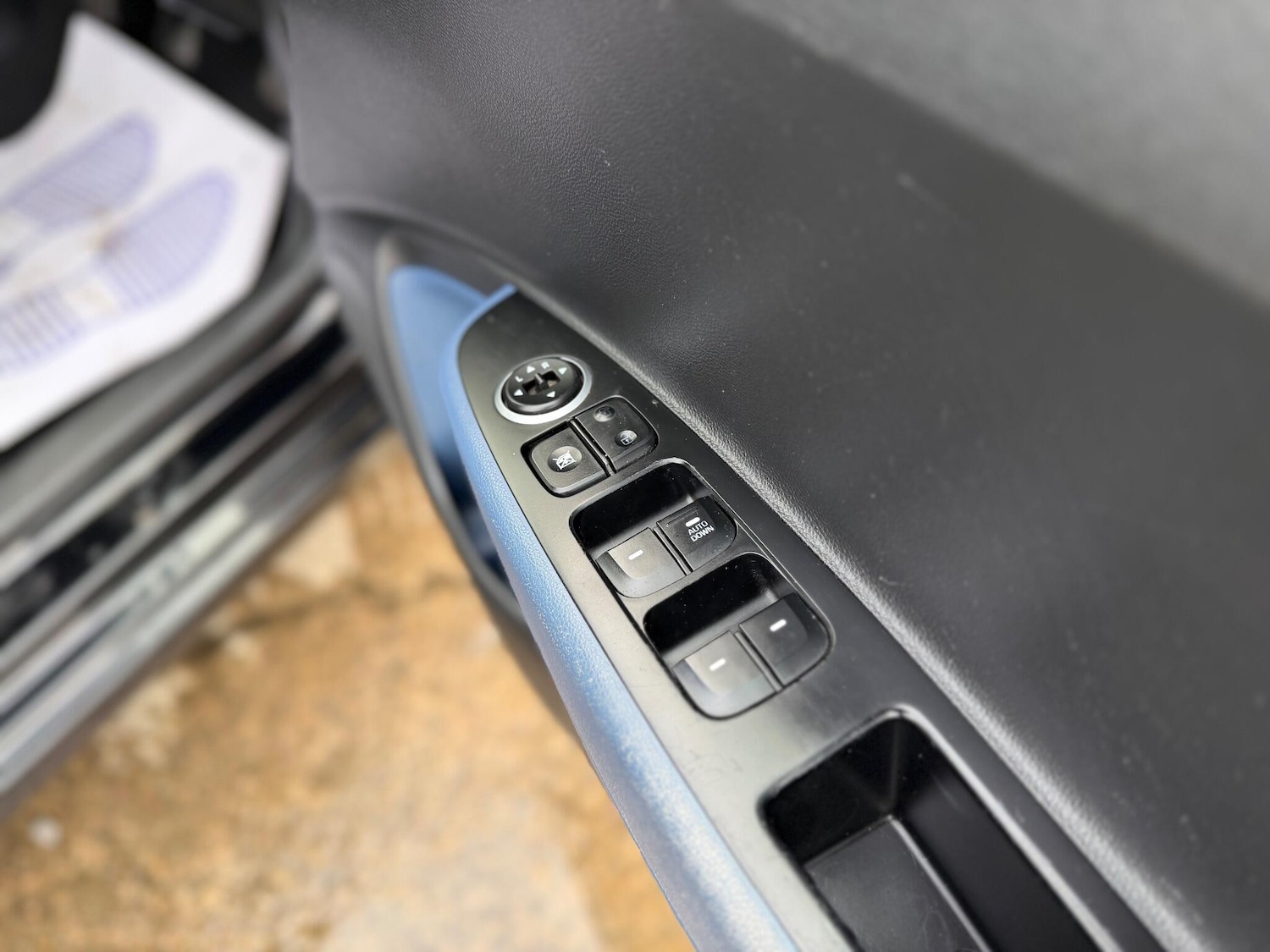 Used Hyundai i10 2014 for sale - 77060187: Photo 24