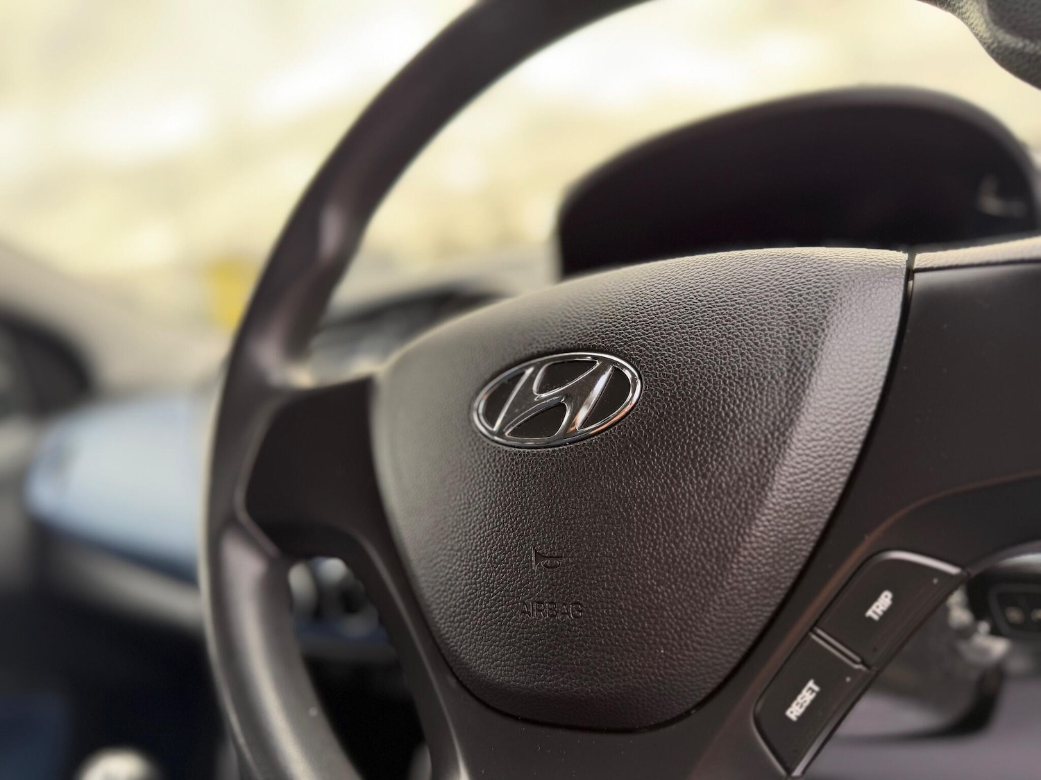 Used Hyundai i10 2014 for sale - 77060187: Photo 28