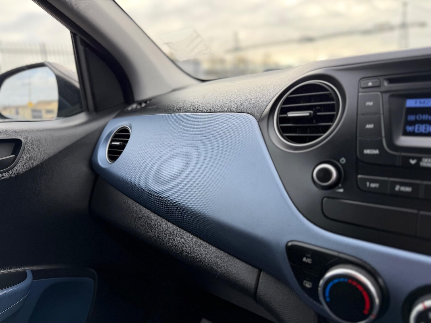 Used Hyundai i10 2014 for sale - 77060187: Photo 45