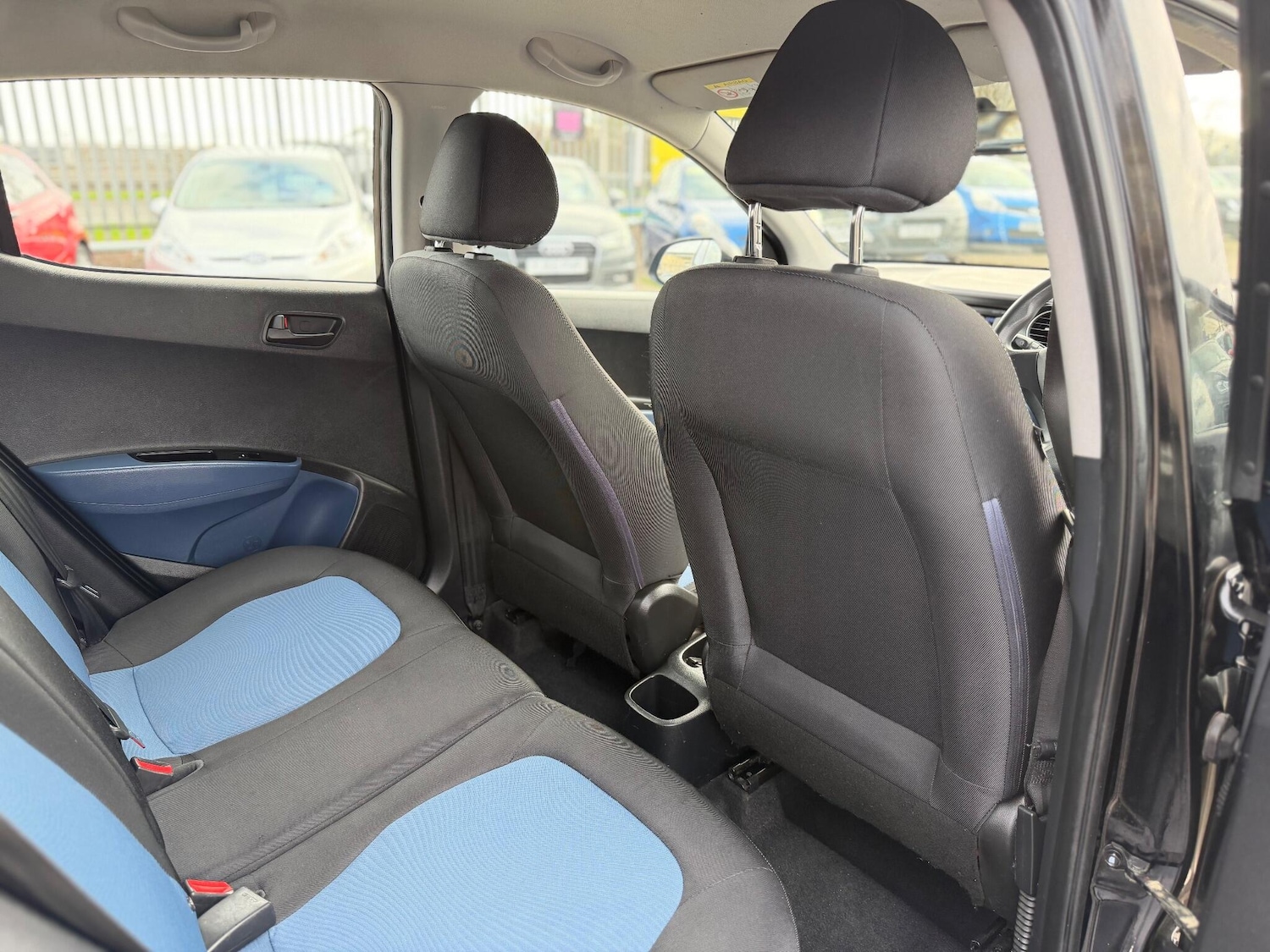 Used Hyundai i10 2014 for sale - 77060187: Photo 50