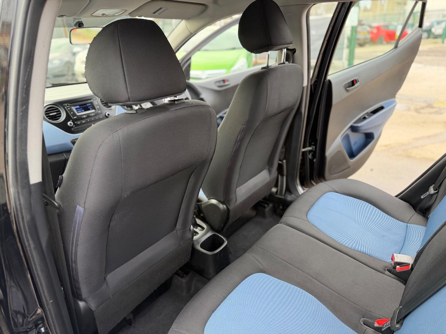 Used Hyundai i10 2014 for sale - 77060187: Photo 59