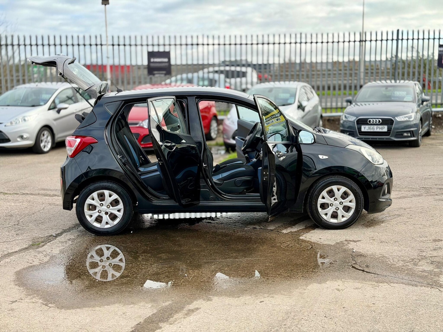 Used Hyundai i10 2014 for sale - 77060187: Photo 73