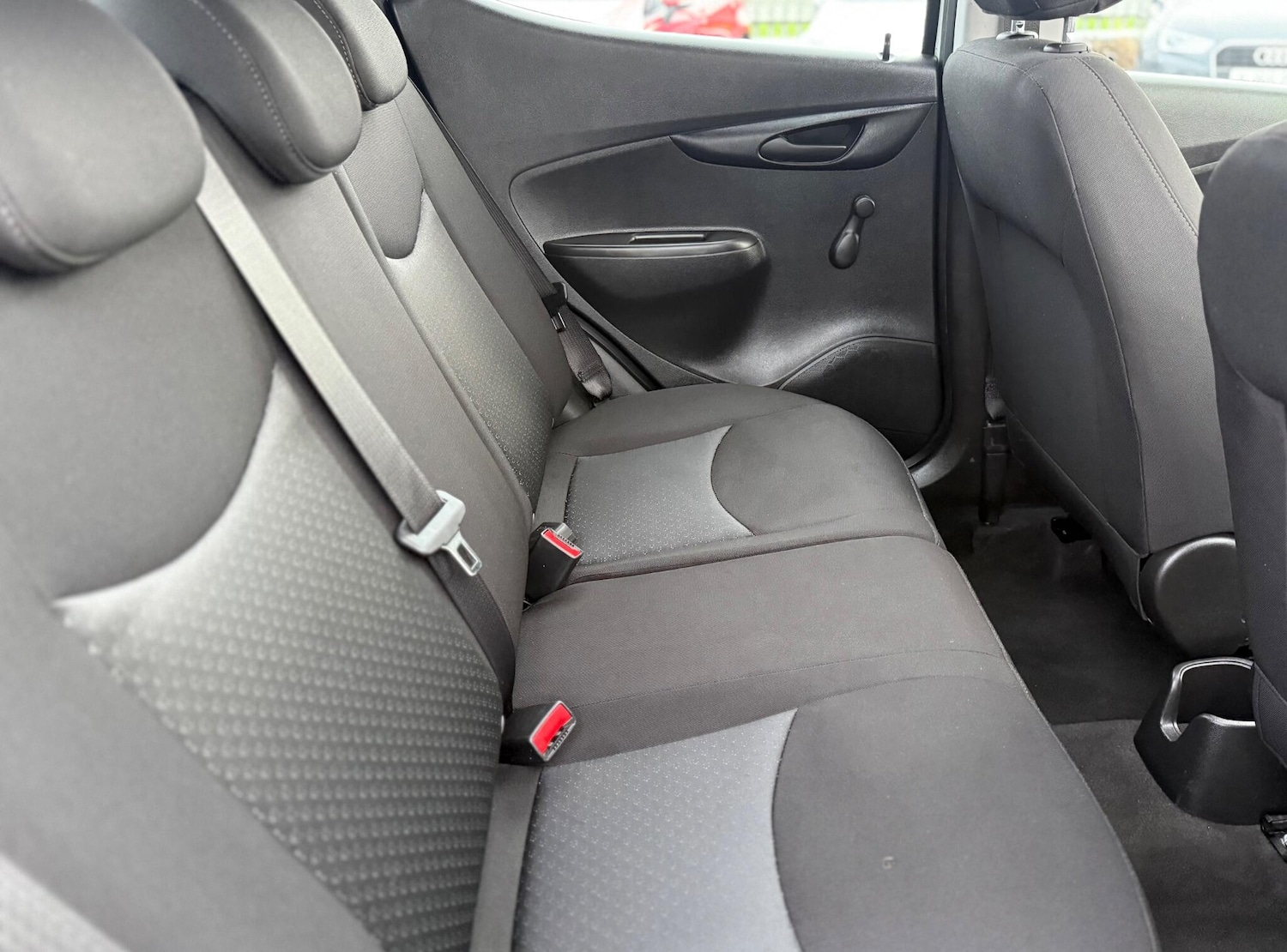 Used Vauxhall Viva 2016 for sale - 77057363: Photo 25