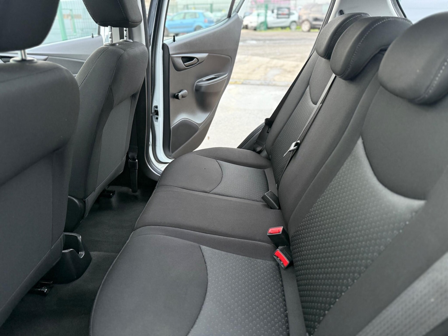 Used Vauxhall Viva 2016 for sale - 77057363: Photo 28