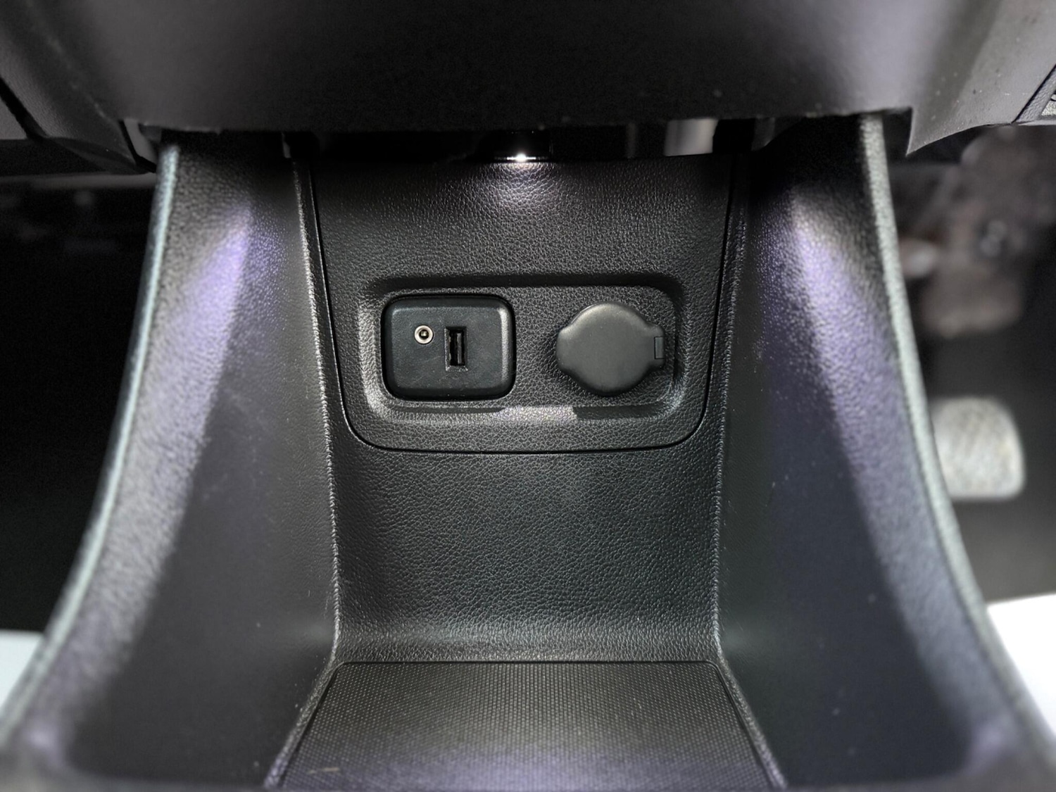 Used Vauxhall Viva 2016 for sale - 77057363: Photo 38