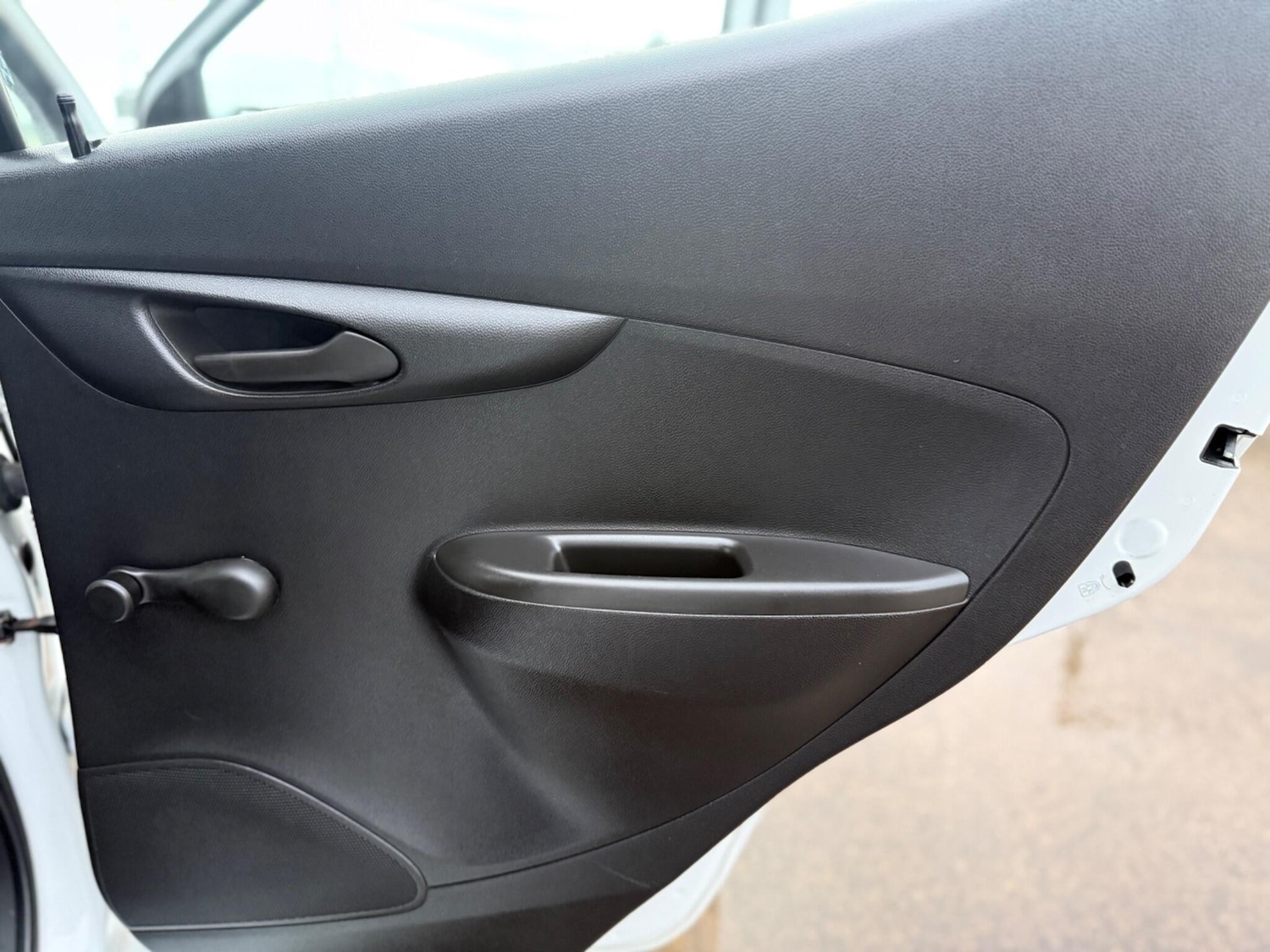 Used Vauxhall Viva 2016 for sale - 77057363: Photo 42